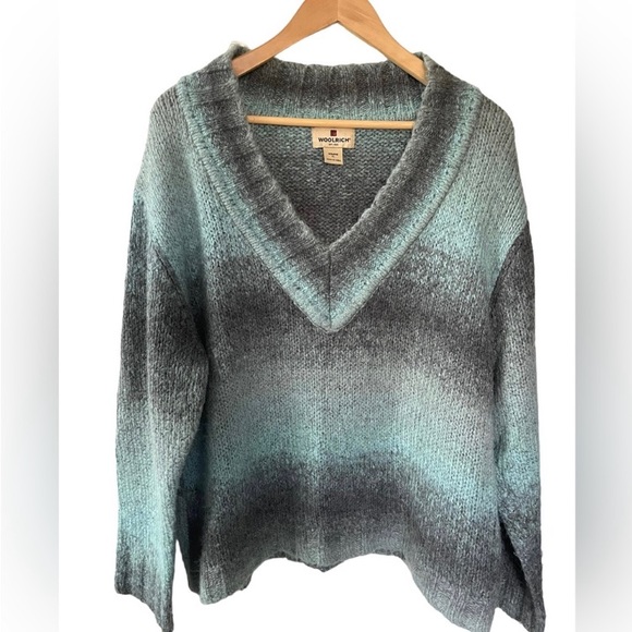 Woolrich women’s v-neckline knit slouchy ombré turquoise/grey sweater Size M - Picture 15 of 17